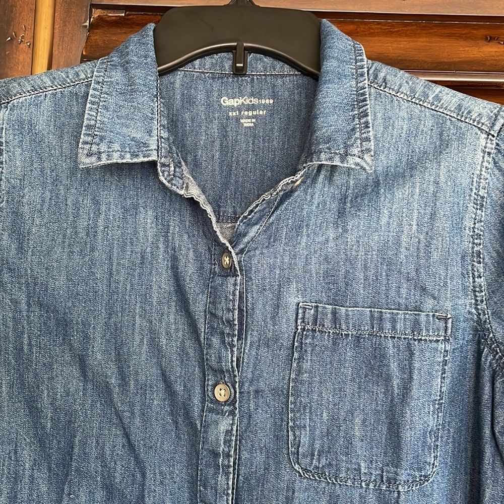 NWOT Gap Kids Denim Long Sleeve Shirt Size XXL - Picture 2 of 2